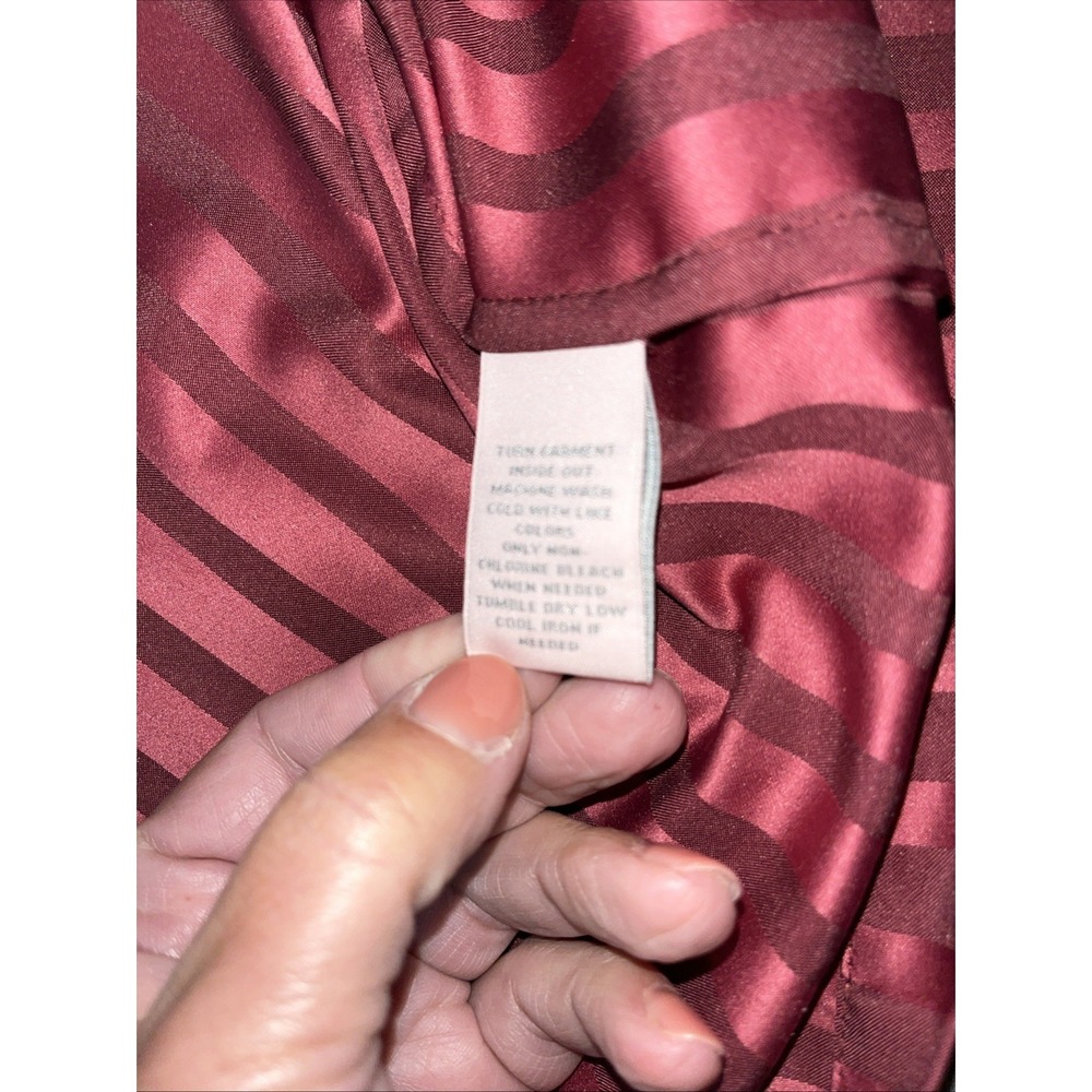 Cabernet Sleep Sense Robe Size Medium Womens Rose Red Stripe Silky Dressing Robe - Picture 12 of 14
